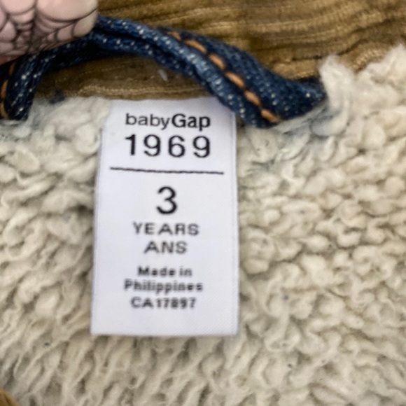Toddler baby gap jean jacket - Picture 3 of 3